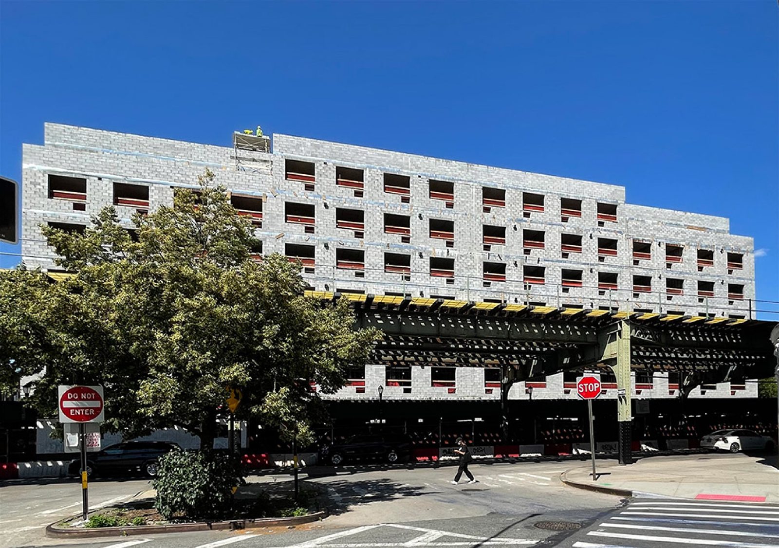 8 Palmetto Street during construction